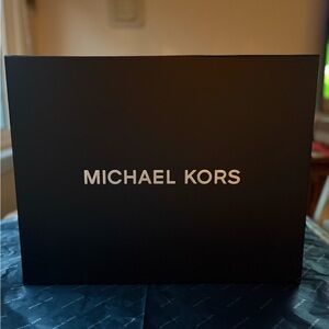 🎁 MICHAEL KORS EXTRA LARGE GIFT BOX 🎁 NWOT 🎁
